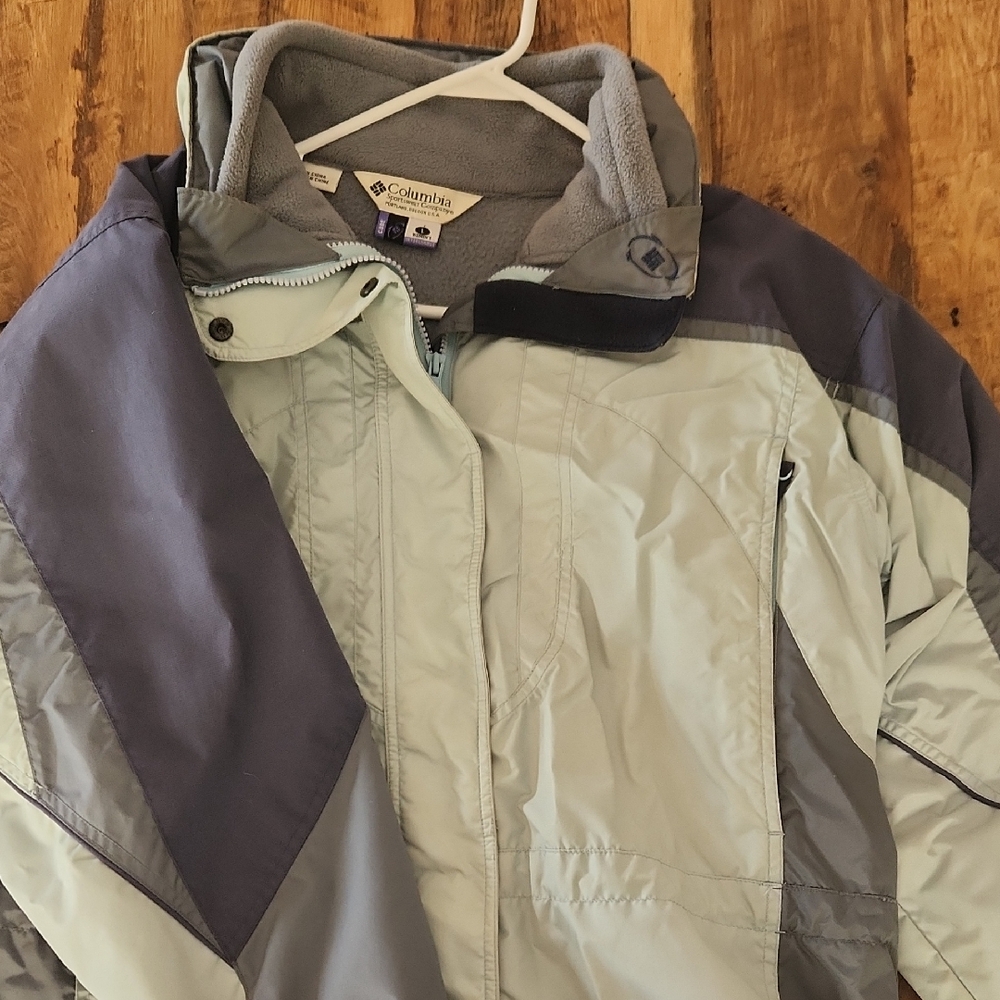 Columbia Gray and Light Blue Coat W/Removable Fleece Jacket